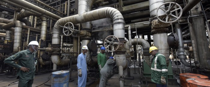 After squandering $25 billion in refinery overhauls, Nigeria turns to ...